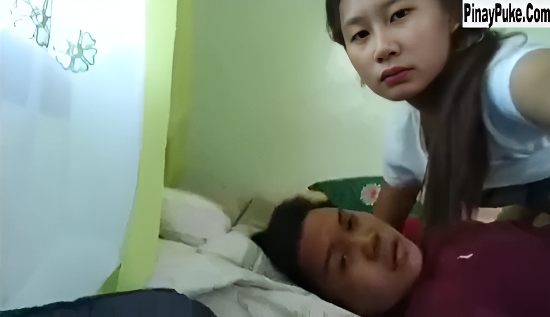 Kapit bahay namin na malibog
